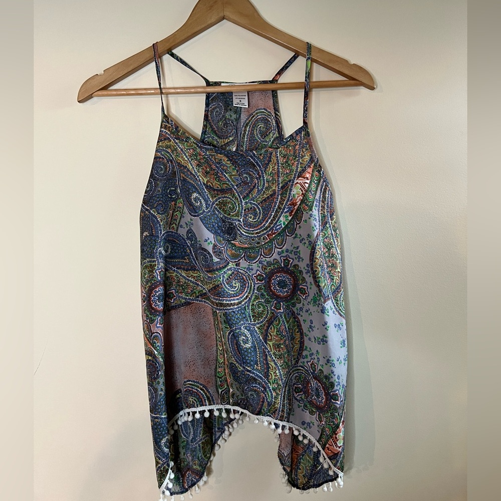 Patterned flowy tank top